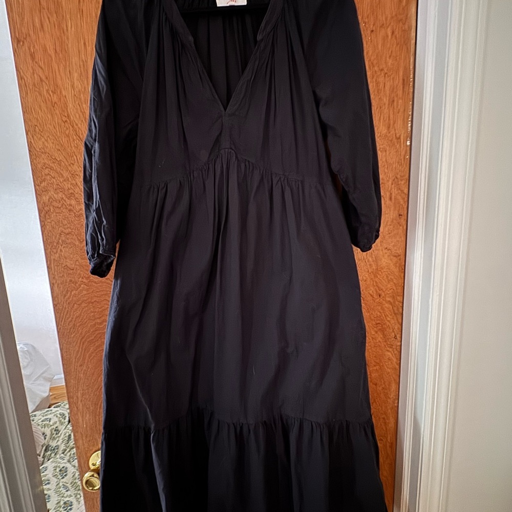 XiRENA Black Long Sleeve Dress